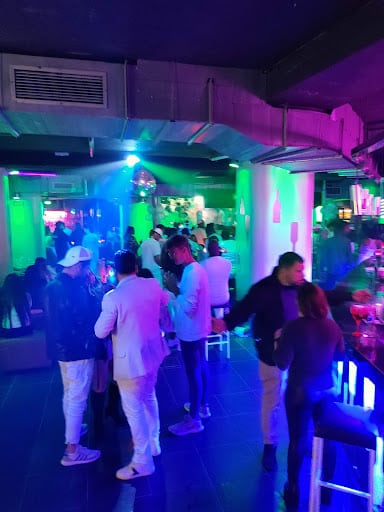 Discoteca Malu Blanes fiestas cumpleanos ocio nocturno discoteca