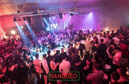 Jangueo Cerdanyola discoteca